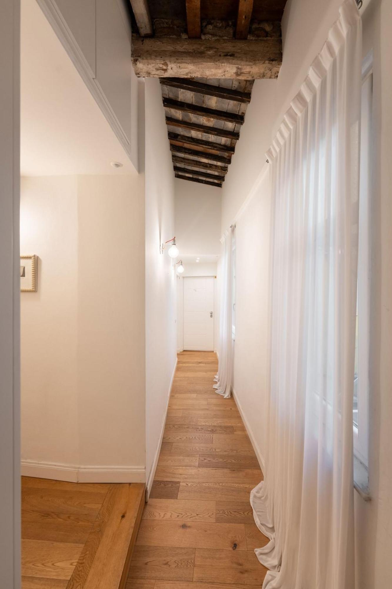 Tb-One Bedroom Luxury Apartment In The Fashion District Флоренция Экстерьер фото