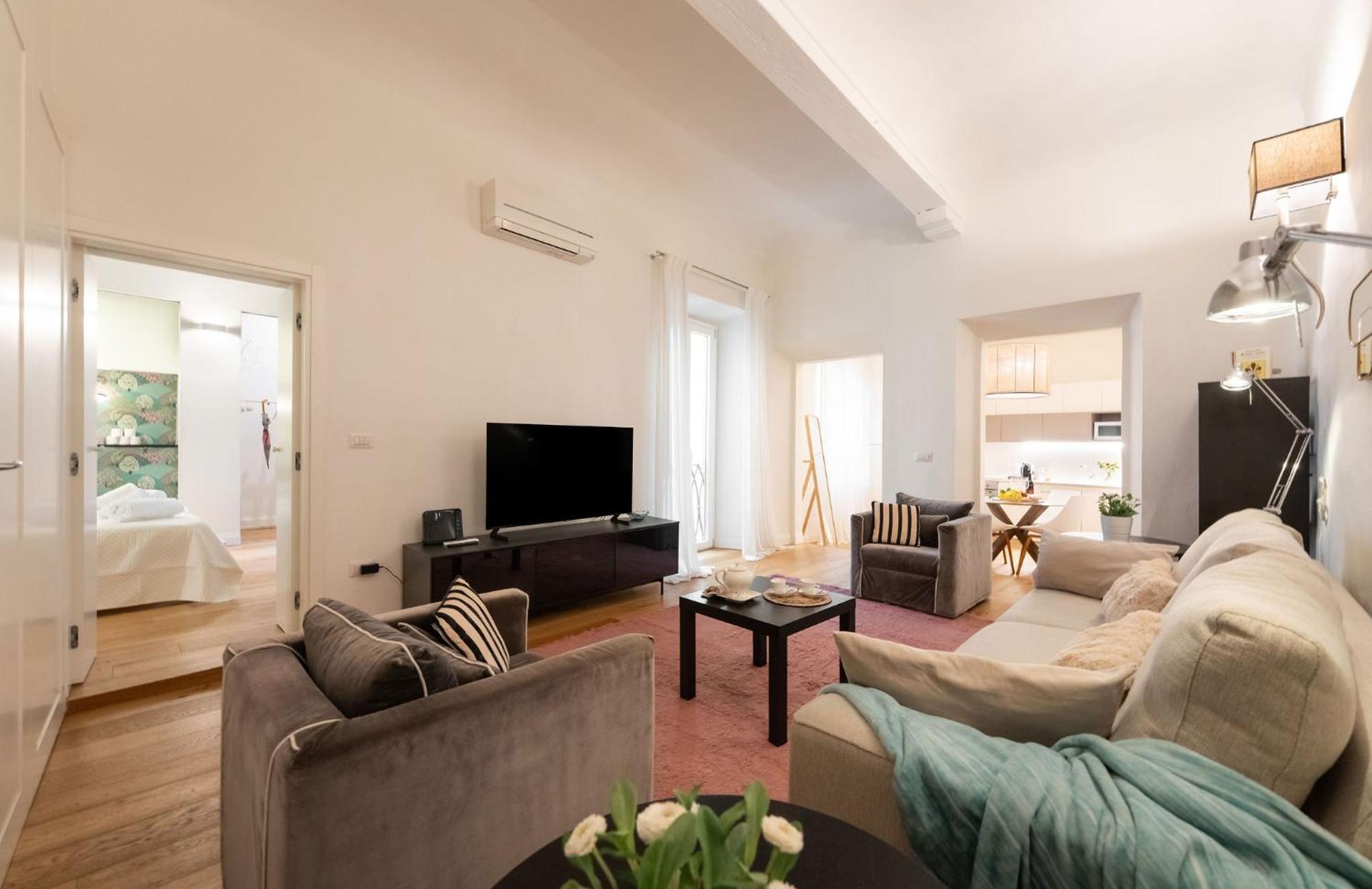 Tb-One Bedroom Luxury Apartment In The Fashion District Флоренция Экстерьер фото