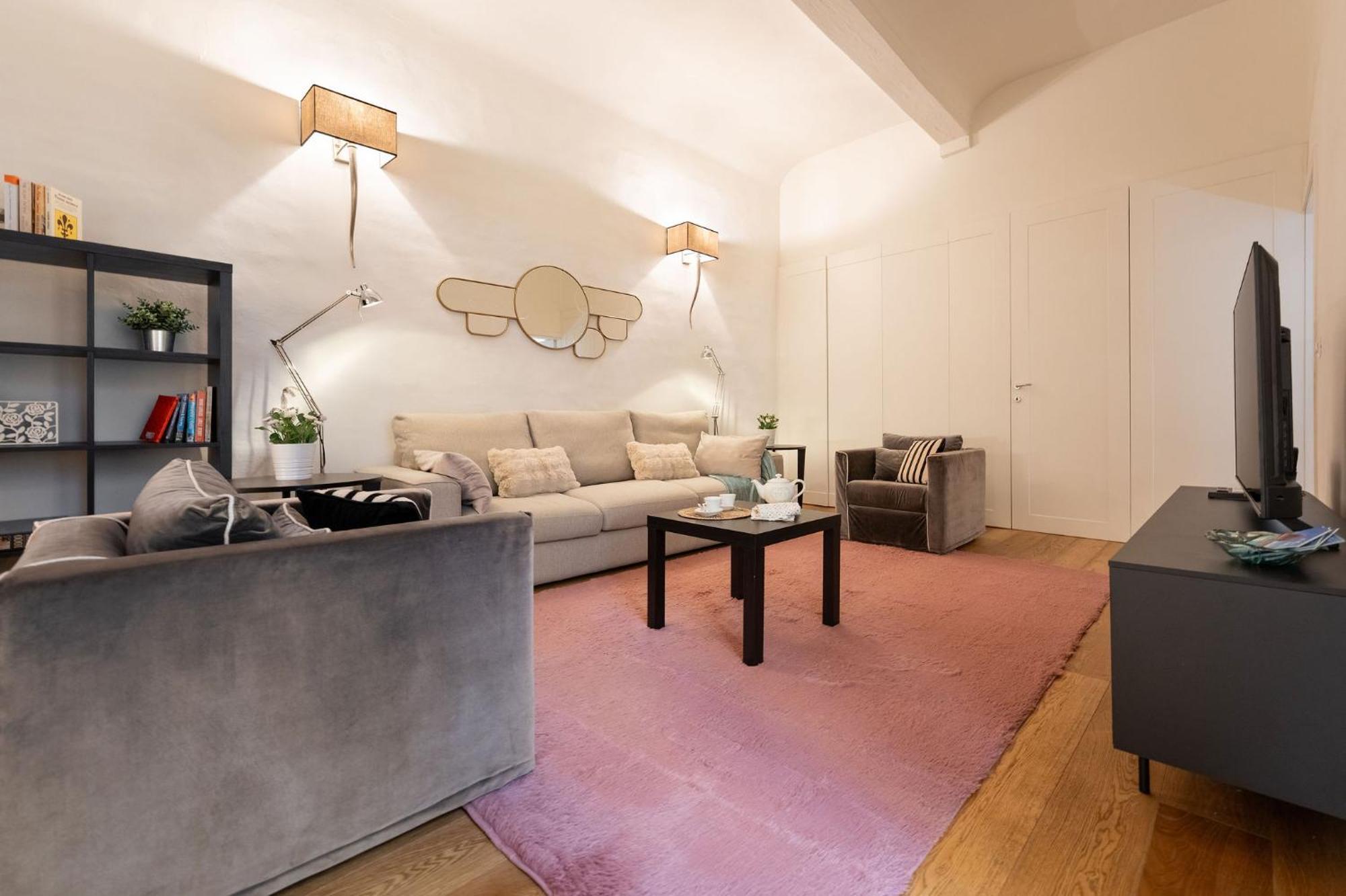 Tb-One Bedroom Luxury Apartment In The Fashion District Флоренция Экстерьер фото