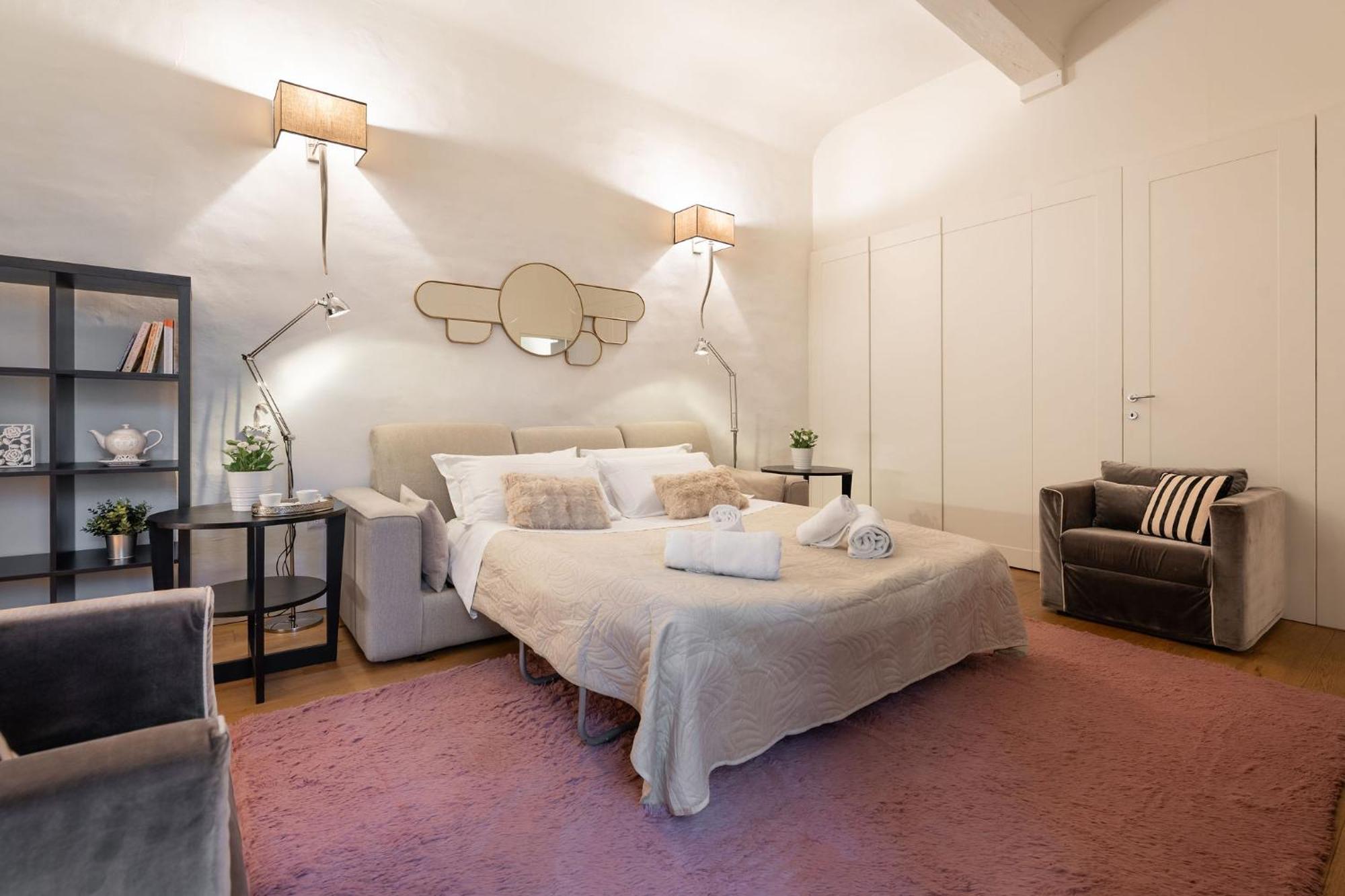 Tb-One Bedroom Luxury Apartment In The Fashion District Флоренция Экстерьер фото