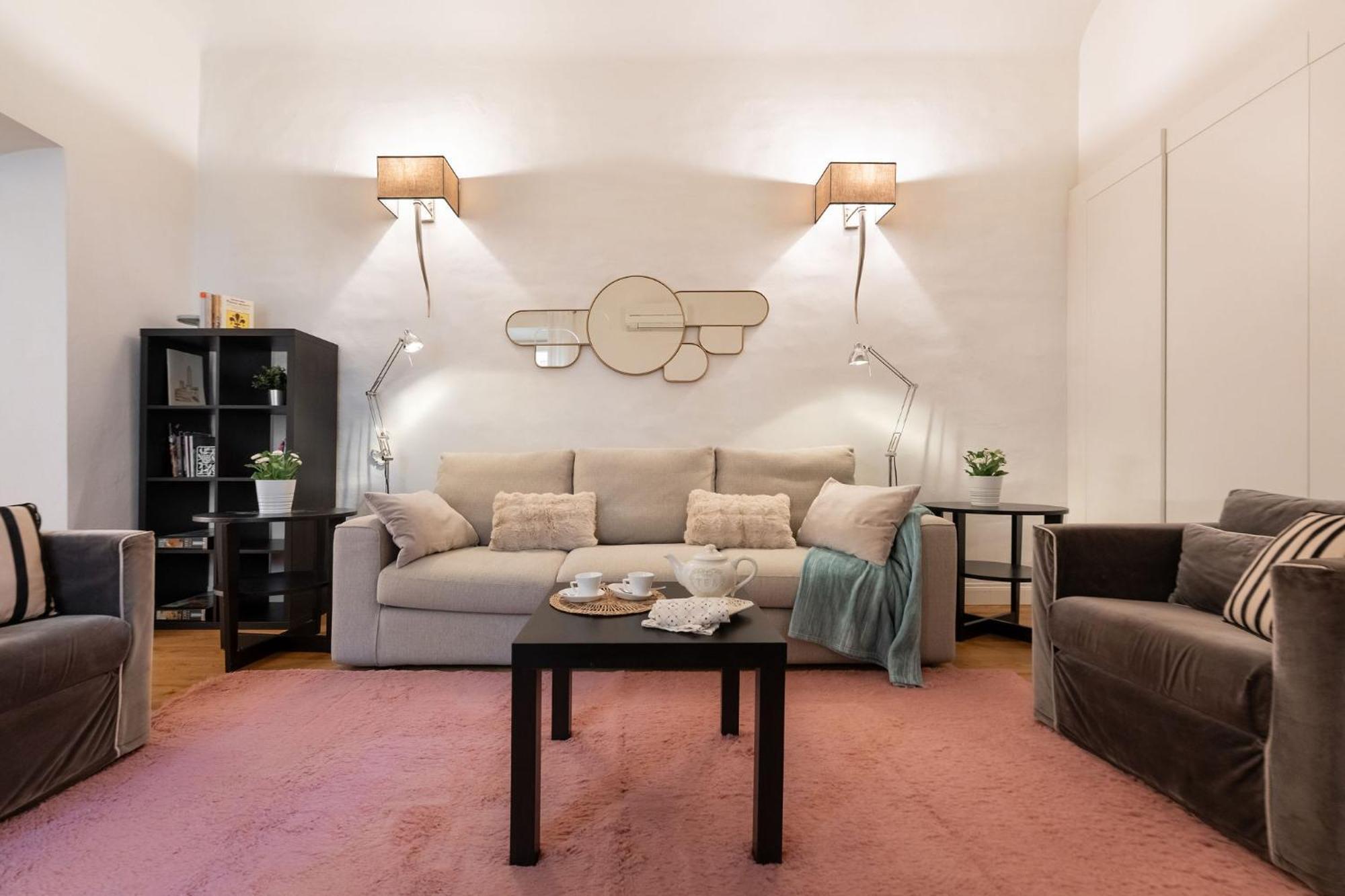 Tb-One Bedroom Luxury Apartment In The Fashion District Флоренция Экстерьер фото